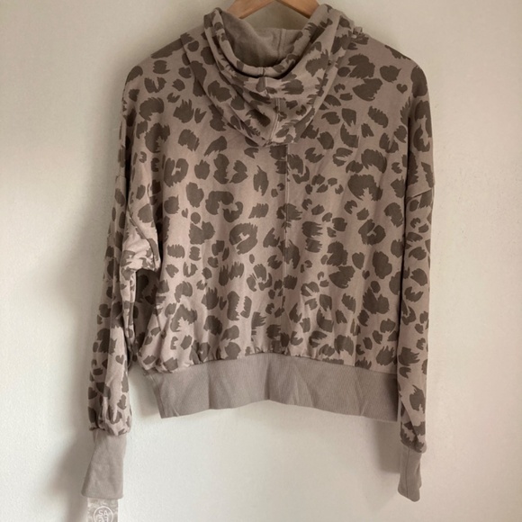 New Sage collective women’s hoodie - Picture 5 of 8